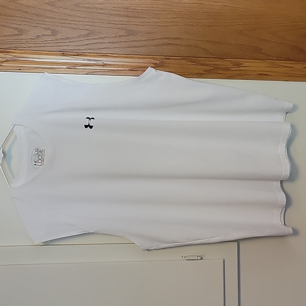 Men's Under Armour sleeveless shirt